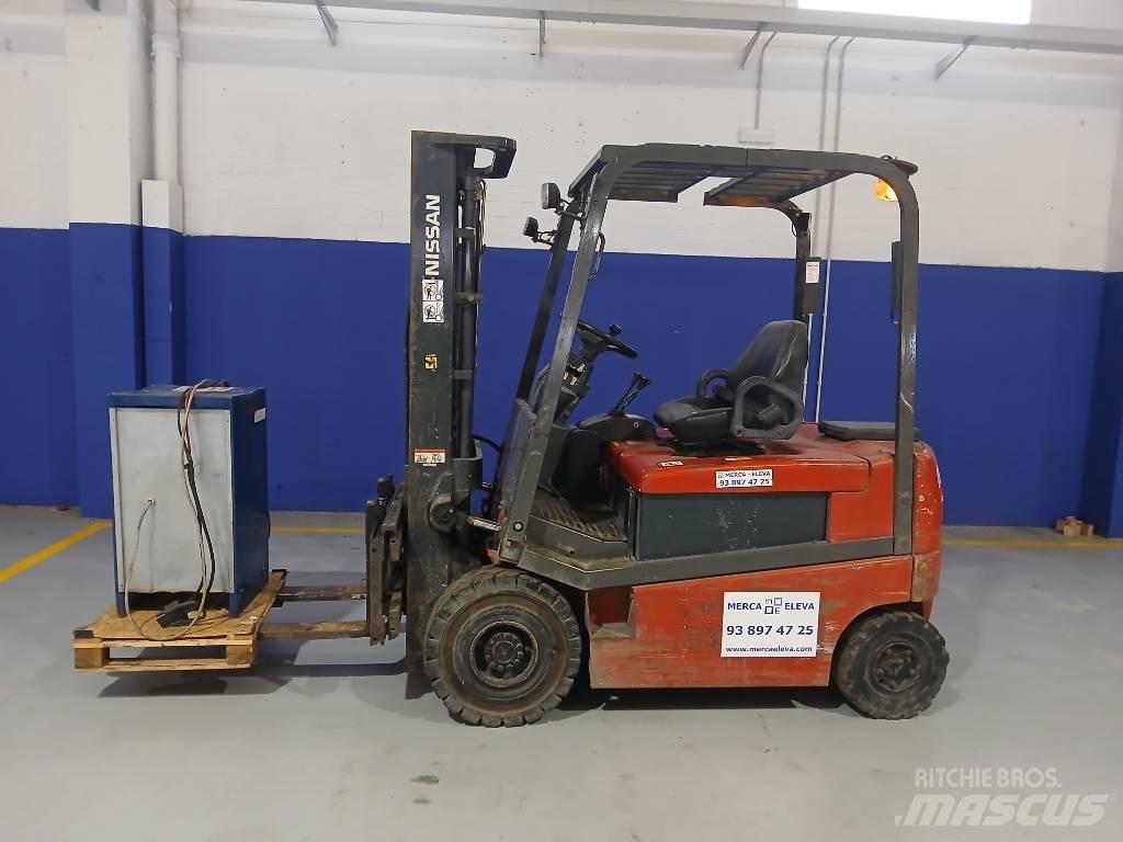 Nissan Q02 L 20 CU Електронавантажувачі
