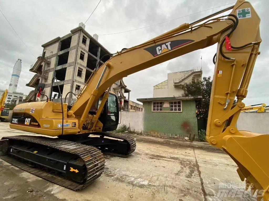 CAT 320 C L Гусеничні екскаватори
