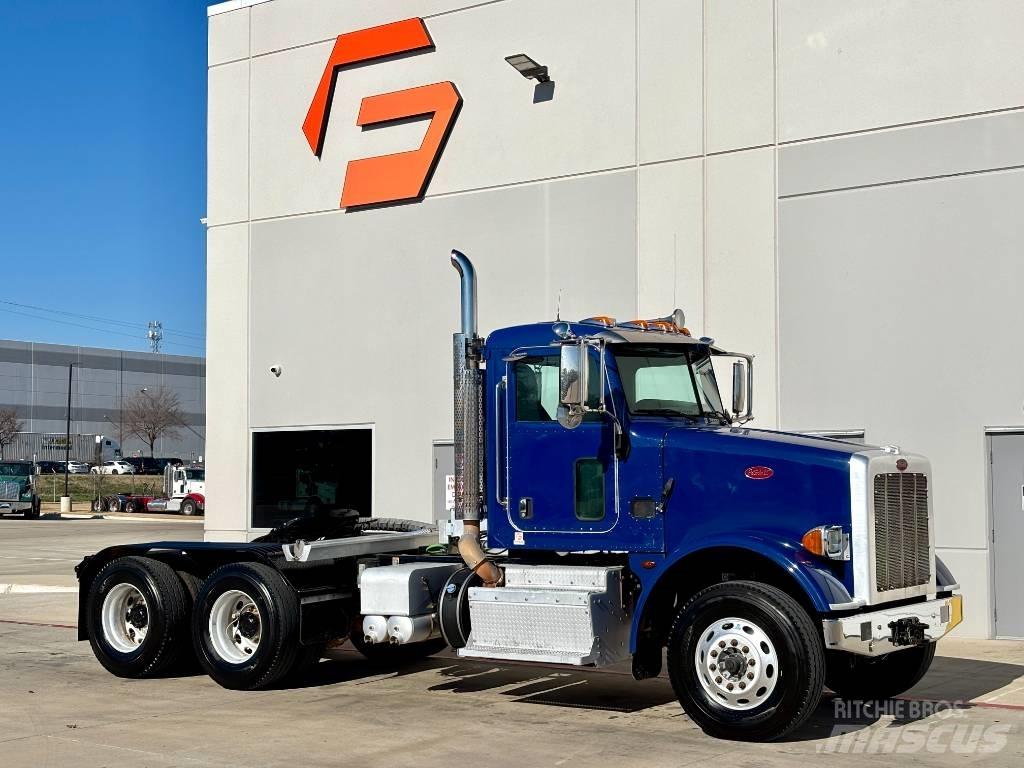 Peterbilt 365 Тягачі