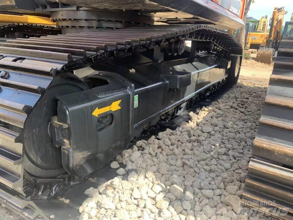 Doosan DX 225 Гусеничні екскаватори