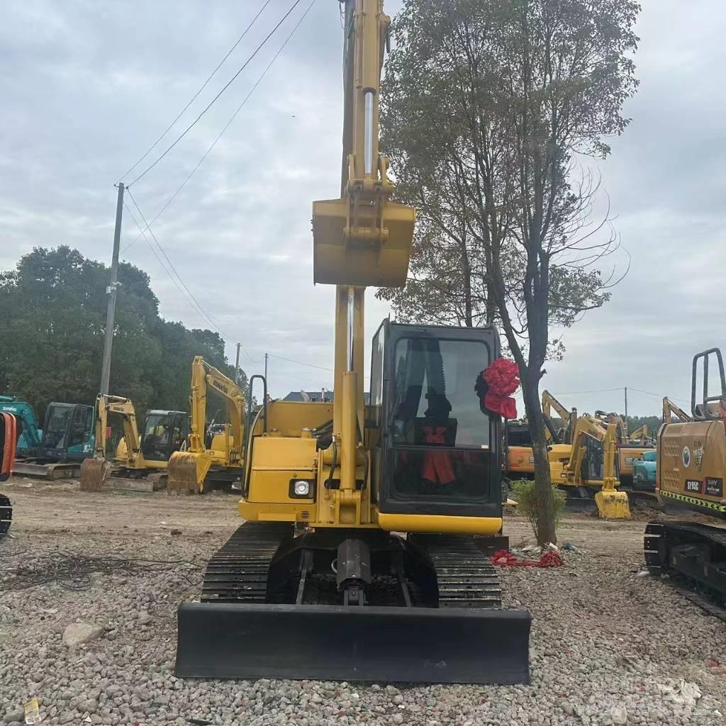 Komatsu PC 70 Міні-екскаватори < 7т