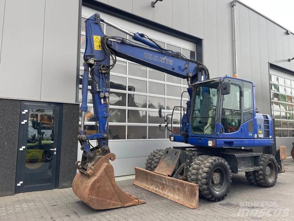 Komatsu PW148-8 Колісні екскаватори