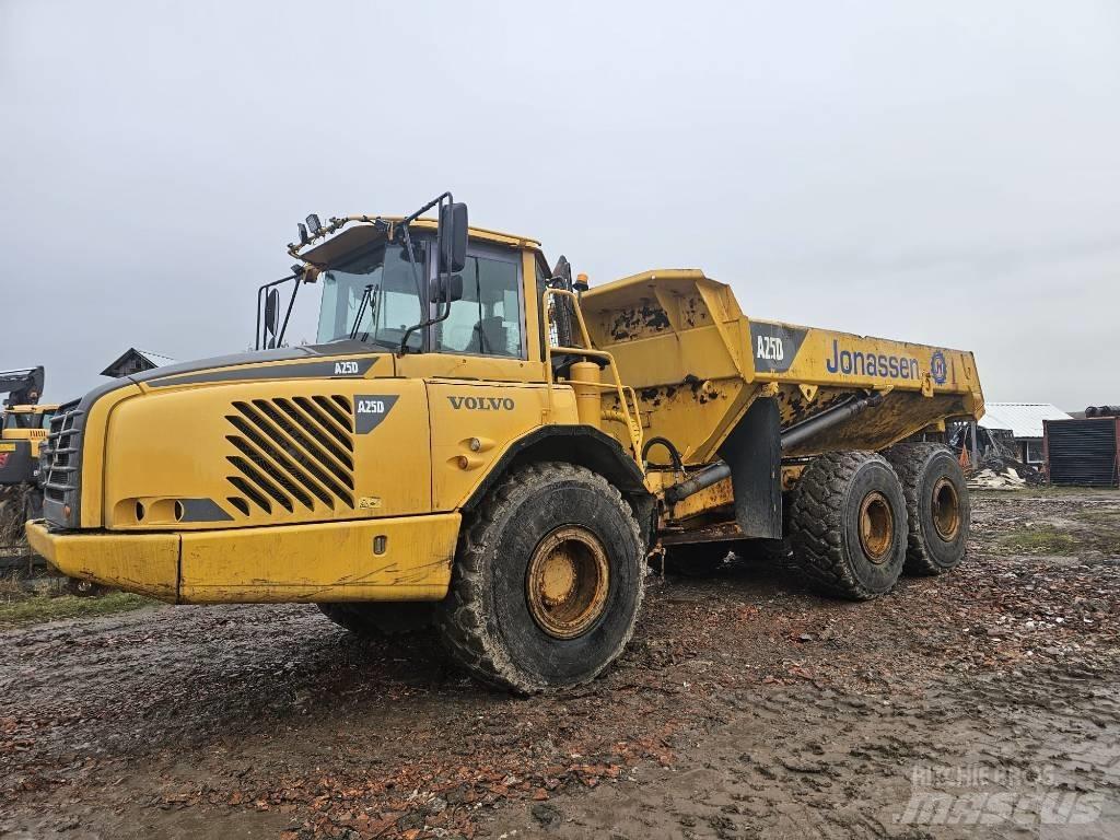 Volvo A25D / a30, a35 Зчленовані самоскиди