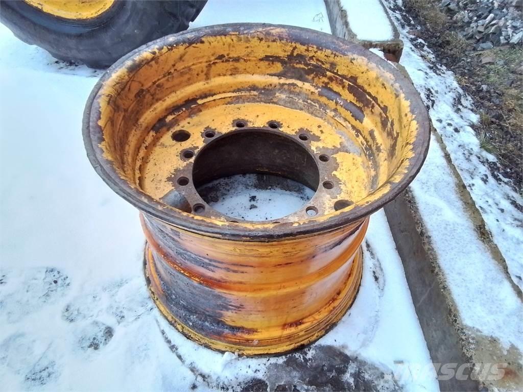 Rottne H20 24x30,5 Шини