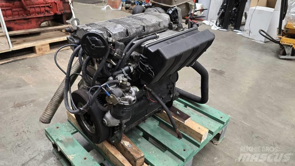Deutz F4M1008F Двигуни