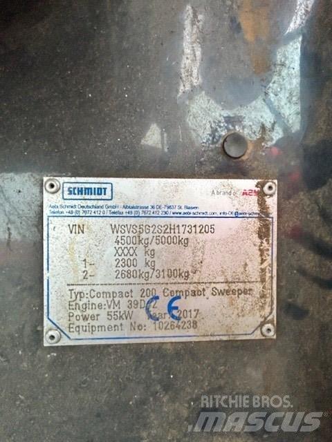 Schmidt Compact 200 Підмітальні машини