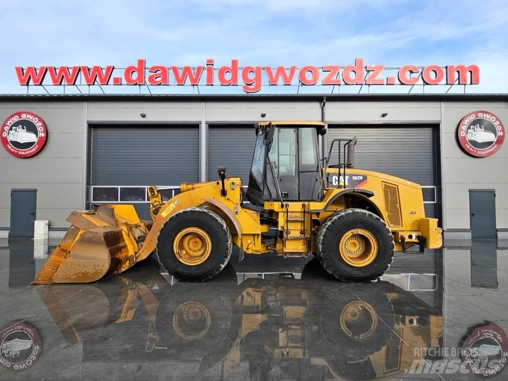 CAT 962H Фронтальні навантажувачі