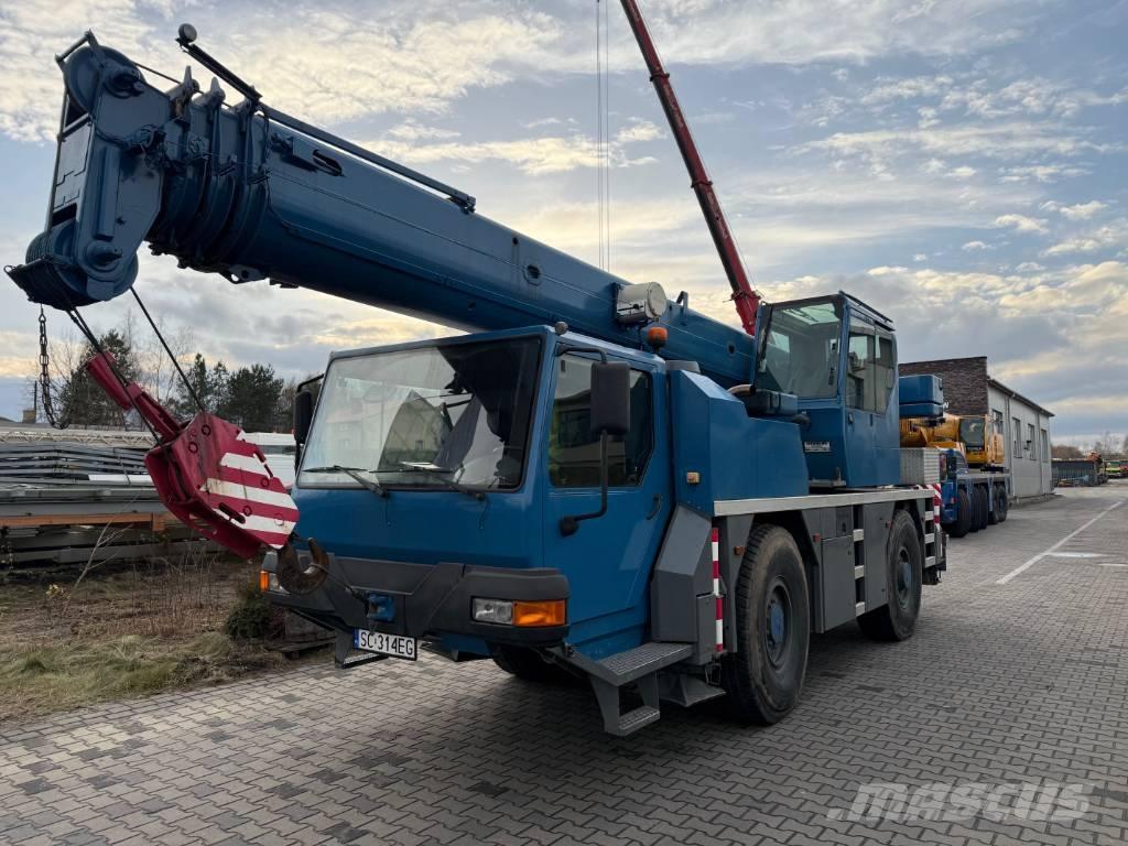 Liebherr LTM 1030-2 автокрани