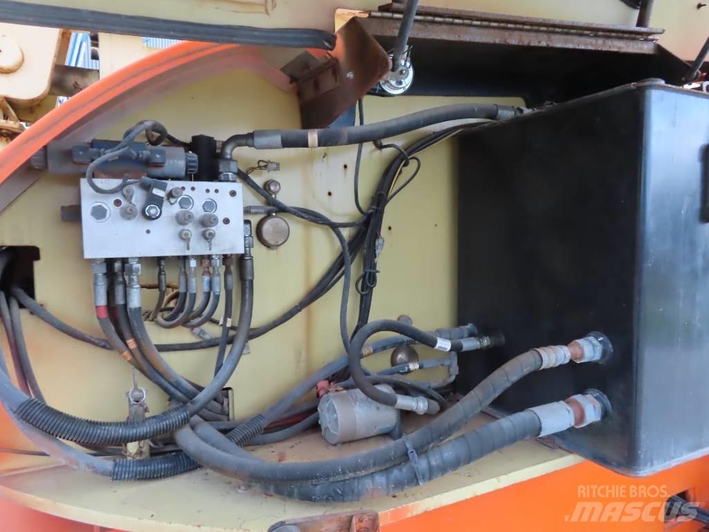JLG 860 SJ Телескопічні підйомники
