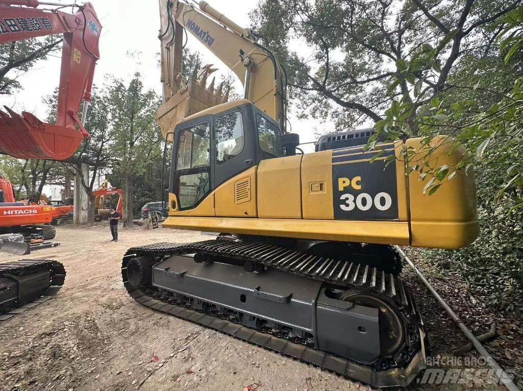 Komatsu PC 300 Гусеничні екскаватори