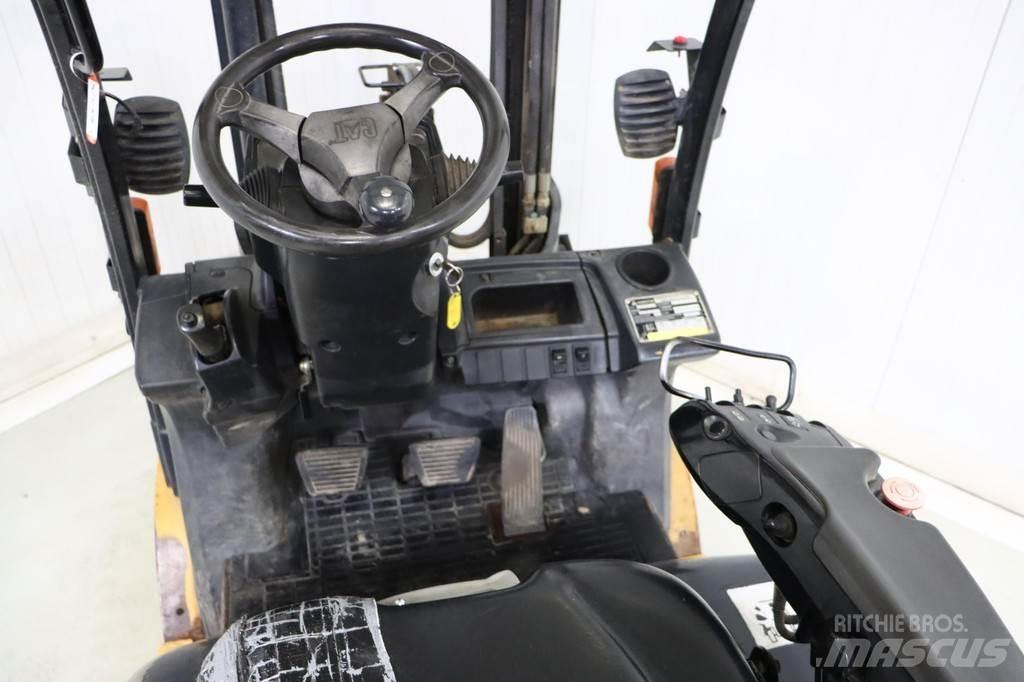 CAT DP18N Дизельні навантажувачі