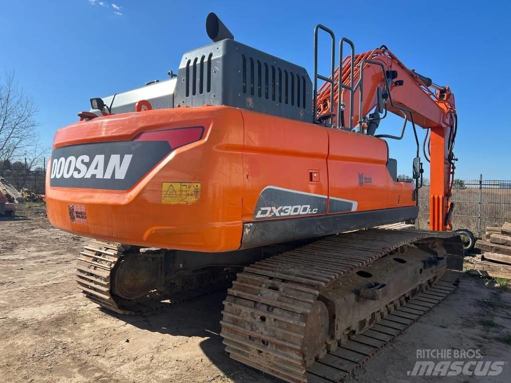 Doosan DX 300 LC-5 Гусеничні екскаватори