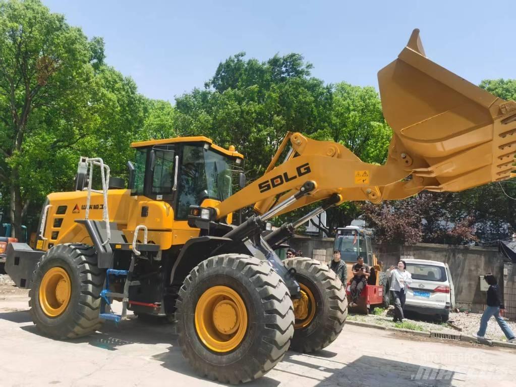 SDLG L 958 F Фронтальні навантажувачі