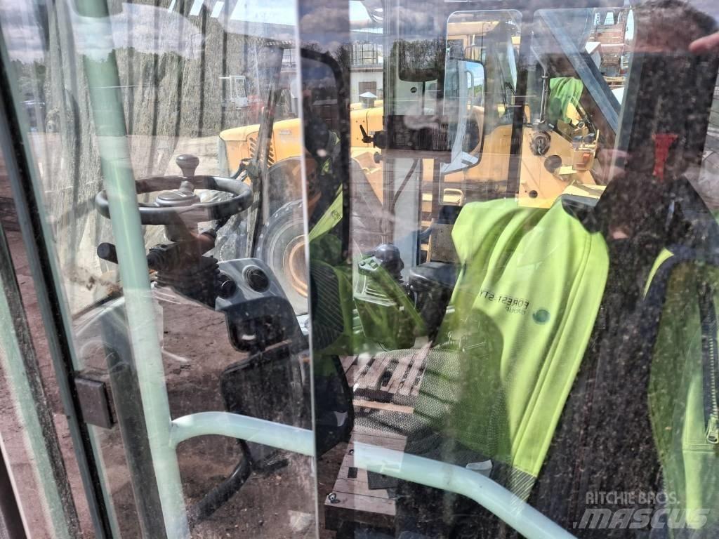 Liebherr L 580 LG Фронтальні навантажувачі