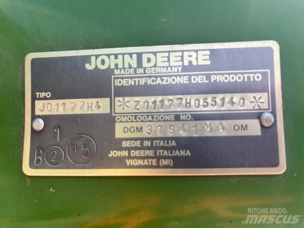 John Deere 1177 Зернозбиральні комбайни