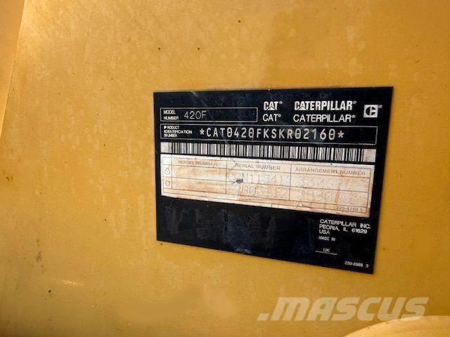 CAT 420 F Екскаватори-навантажувачі