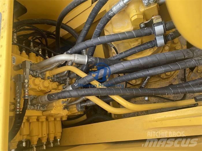 Komatsu PC 240 -8 Гусеничні екскаватори