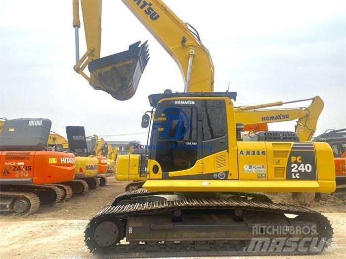 Komatsu PC 240 -8 Гусеничні екскаватори