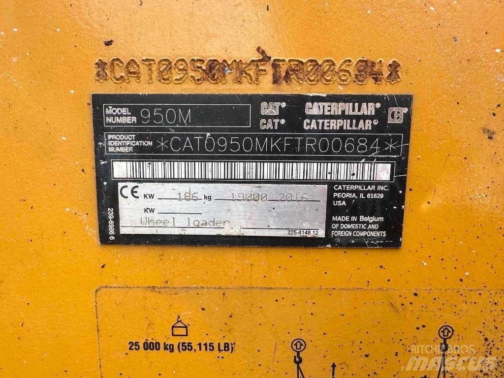 CAT 950M Фронтальні навантажувачі
