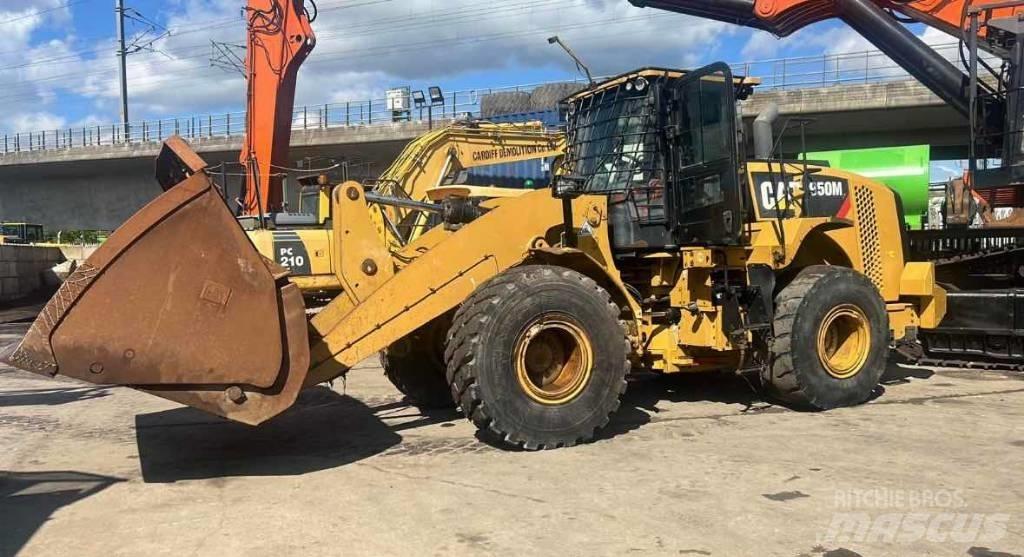 CAT 950M Фронтальні навантажувачі