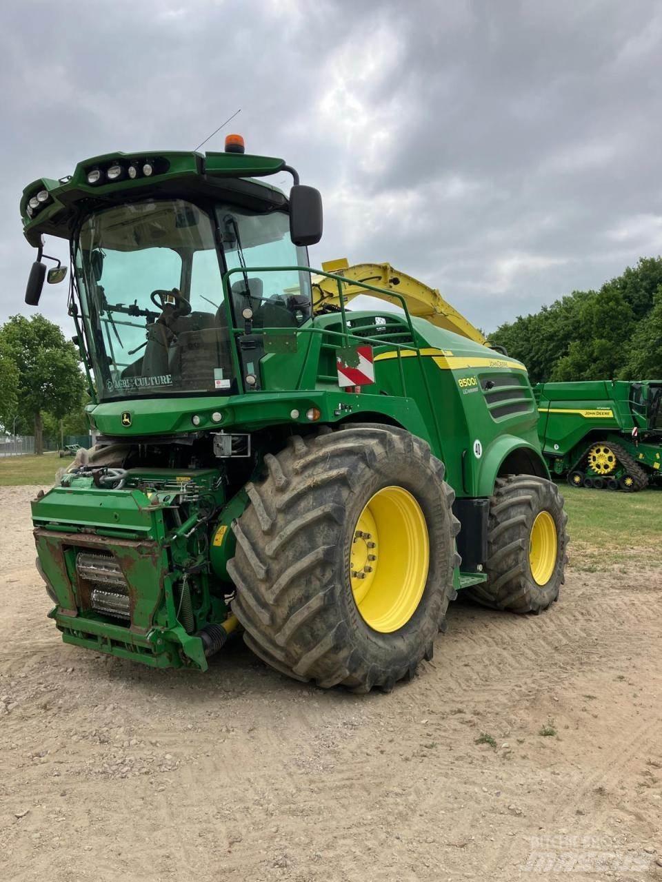 John Deere 8500 Кормозбиральні комбайни