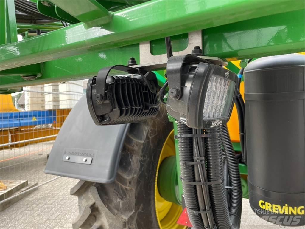 John Deere M740i Причіпні обприскувачі