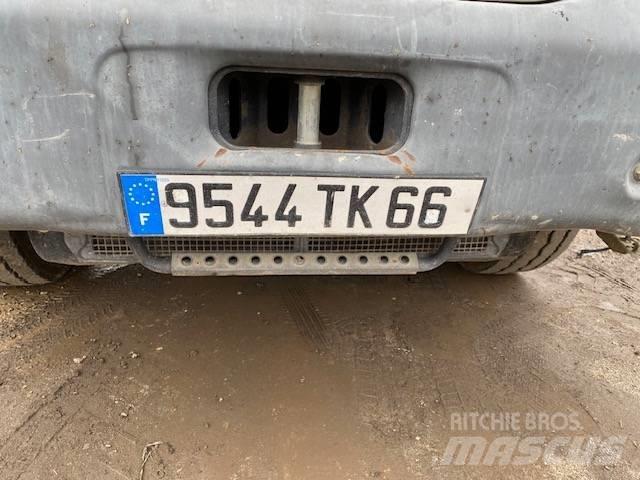 Renault Kerax 380 Самоскиди