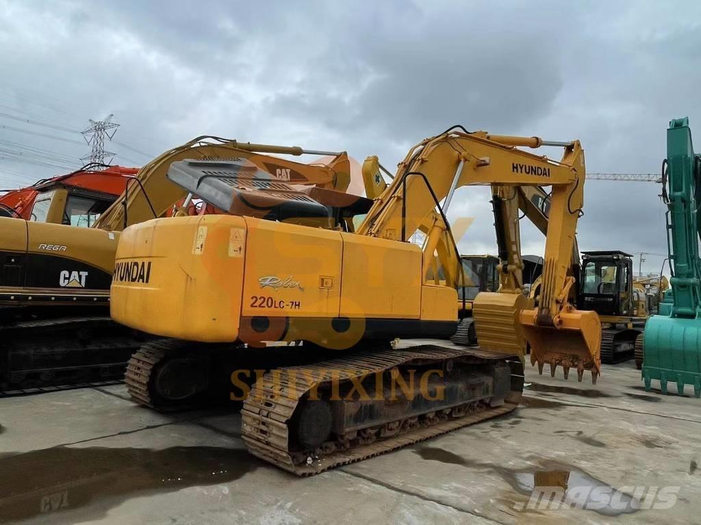 Hyundai Robex 220-7 Гусеничні екскаватори