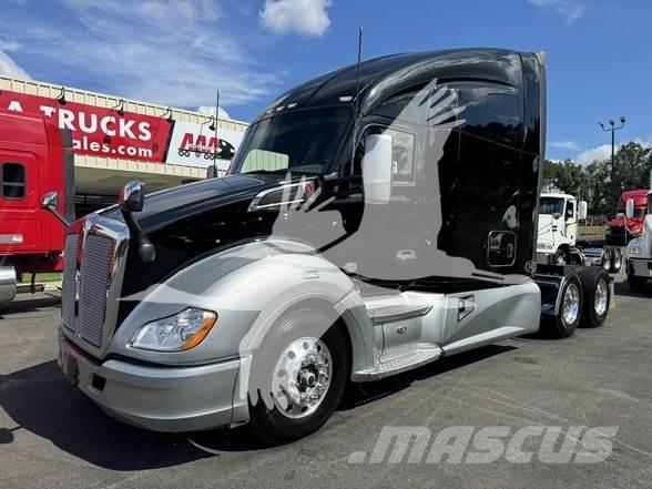 Kenworth T680 Тягачі