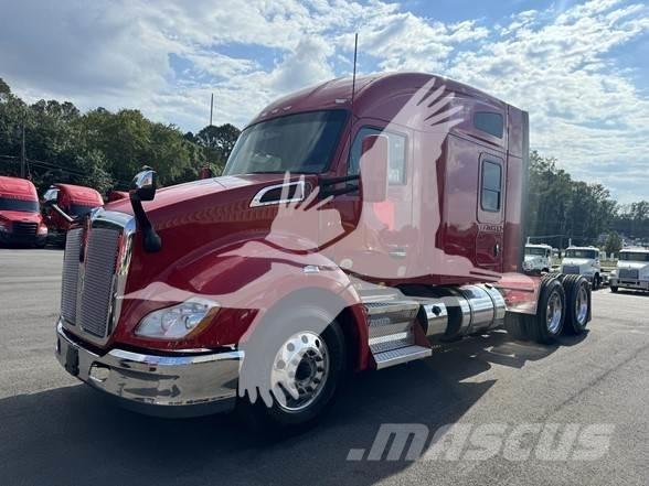 Kenworth T680 Тягачі