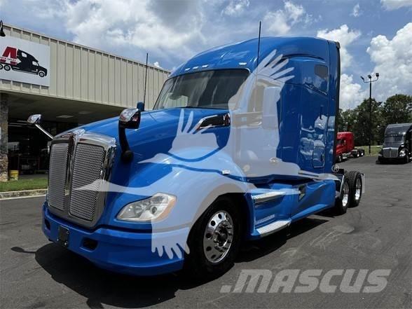 Kenworth T680 Тягачі