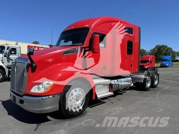 Kenworth T680 Тягачі