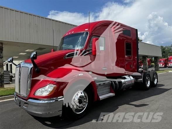 Kenworth T680 Тягачі