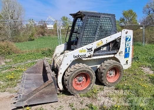 Bobcat 751 Міні-навантажувачі