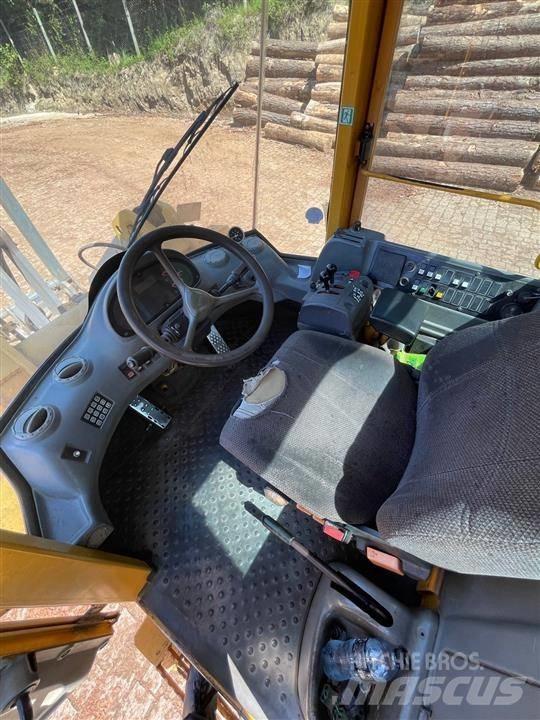 Volvo L50D Фронтальні навантажувачі