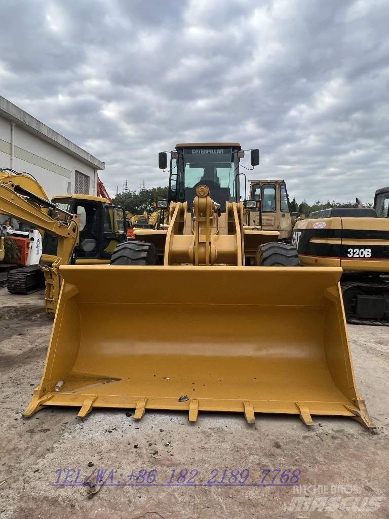 CAT 966L Фронтальні навантажувачі