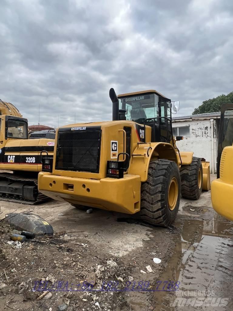CAT 966L Фронтальні навантажувачі