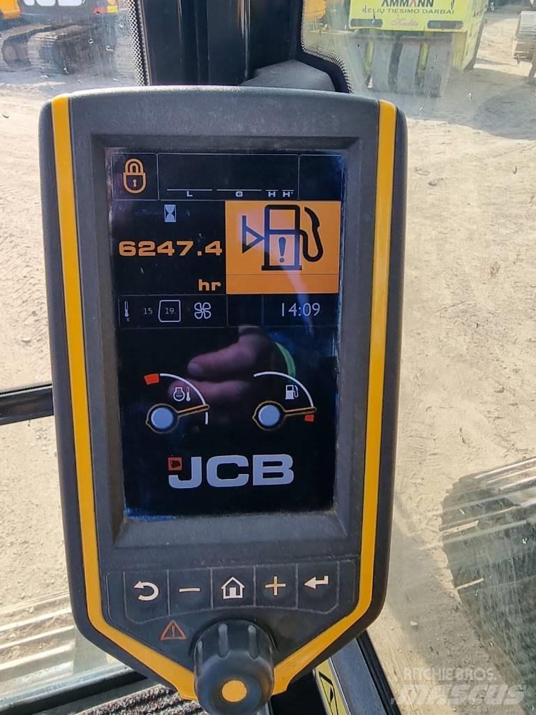 JCB JS 130 LC Гусеничні екскаватори