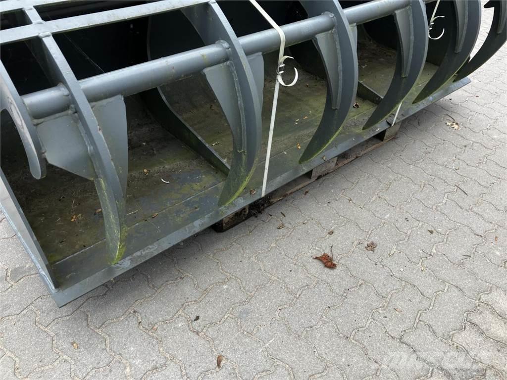 Kramer 2400 mm Запчастини та додаткове обладнання для фронтальних навантажувачів