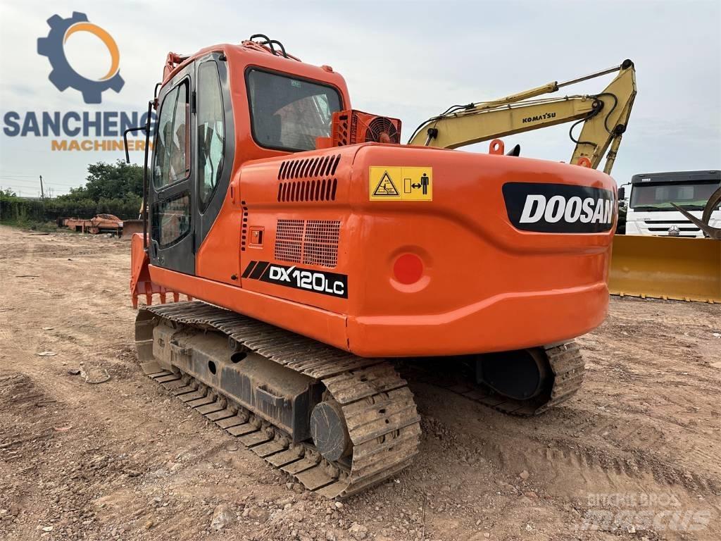Doosan DX 120 Гусеничні екскаватори