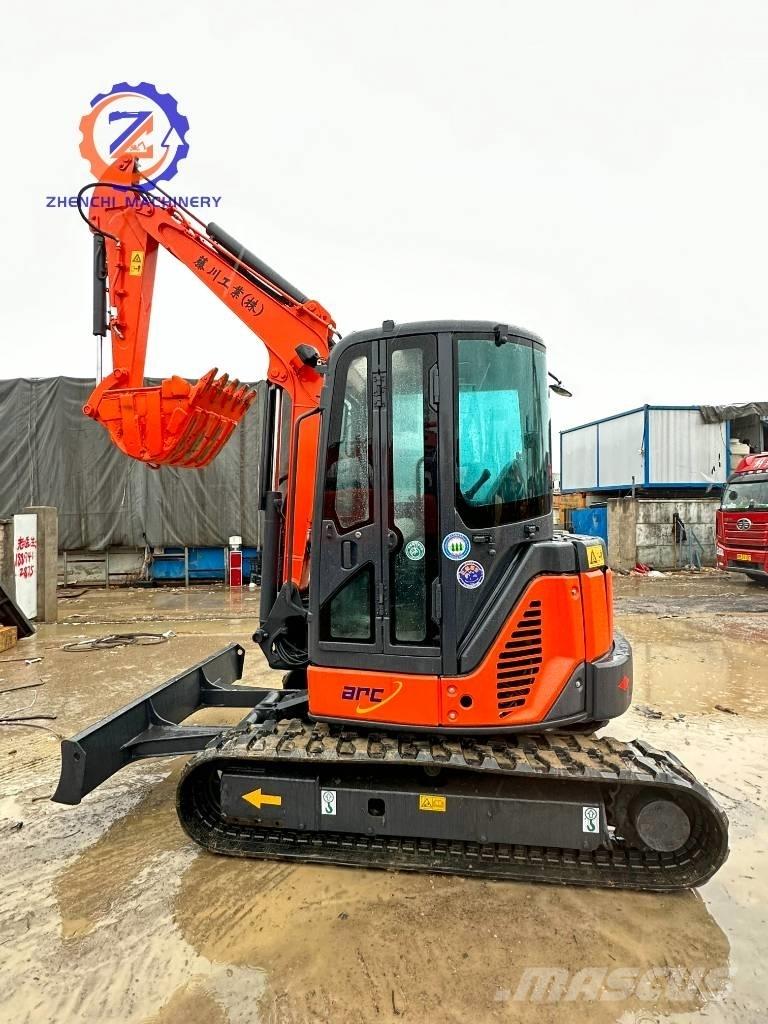 Hitachi ZX 50 Міні-екскаватори < 7т