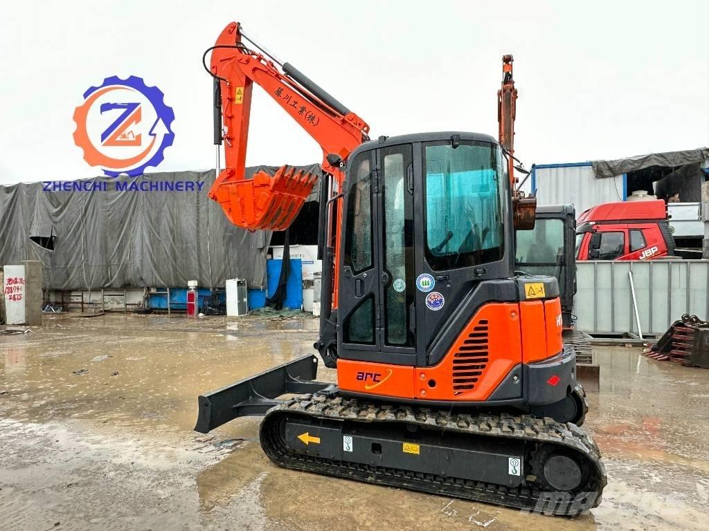 Hitachi ZX 50 Міні-екскаватори < 7т