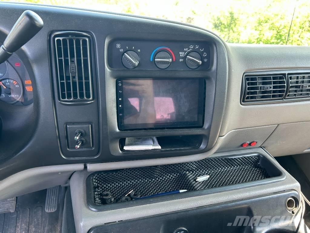 GMC Savana G3500 Панельні фургони