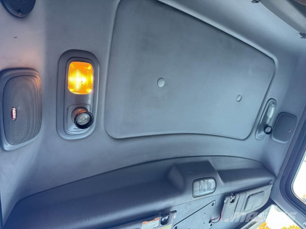 Peterbilt 389 Самоскиди