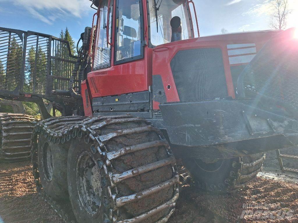 Komatsu 895 Форвардери