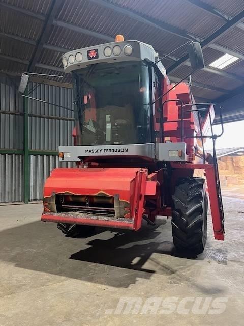 Massey Ferguson 30 Зернозбиральні комбайни
