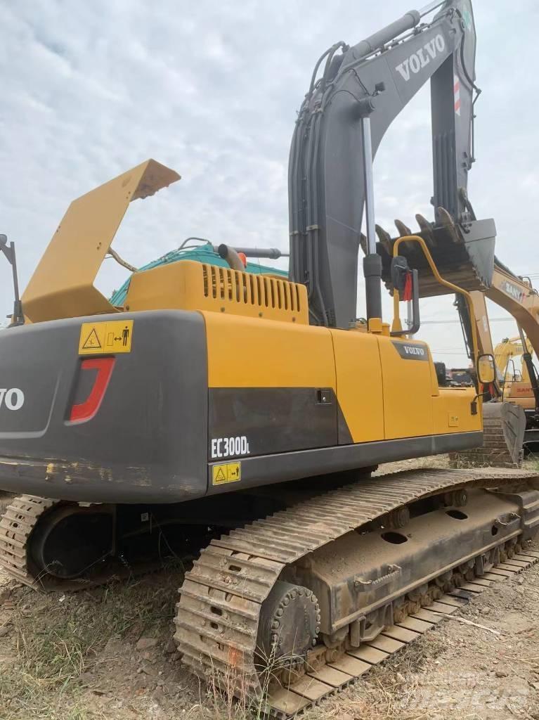 Volvo EC 300 D L Гусеничні екскаватори