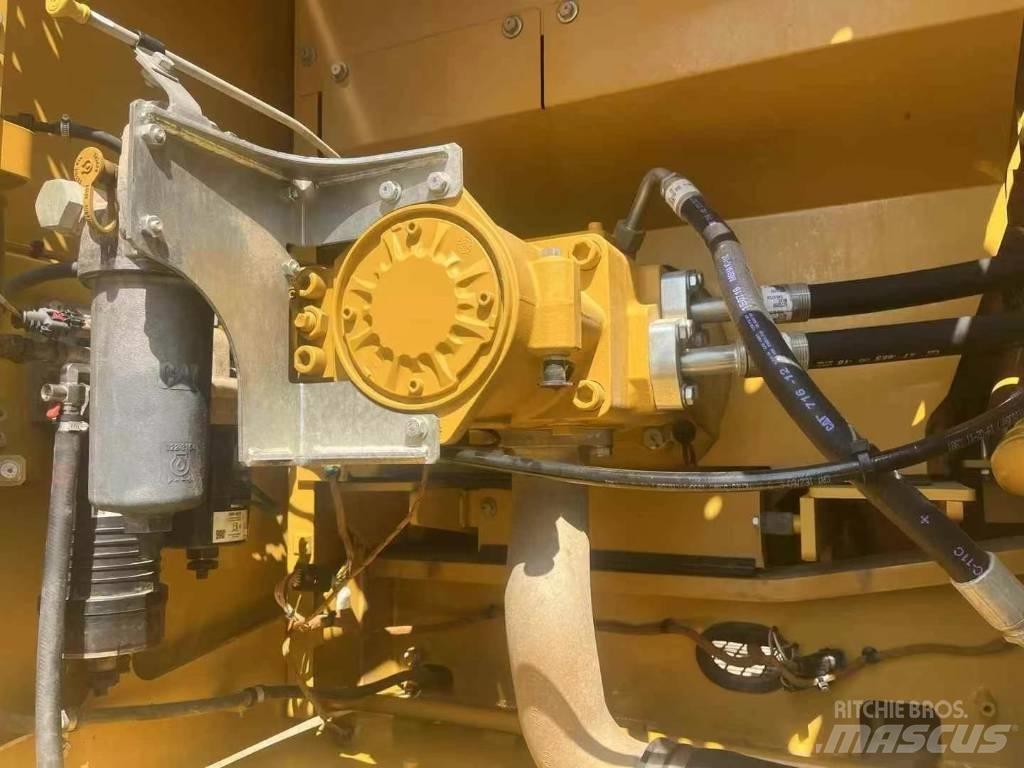 CAT 330 Гусеничні екскаватори