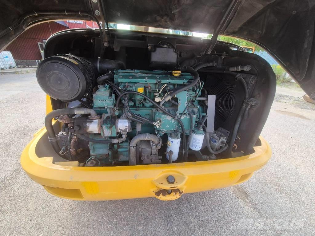 Volvo L 40 B Фронтальні навантажувачі