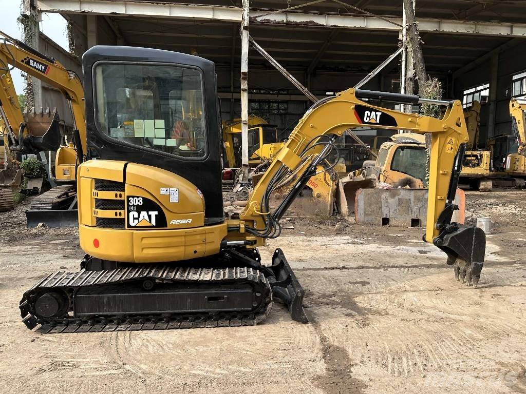 CAT 303GR Середні екскаватори 7т. - 12т.